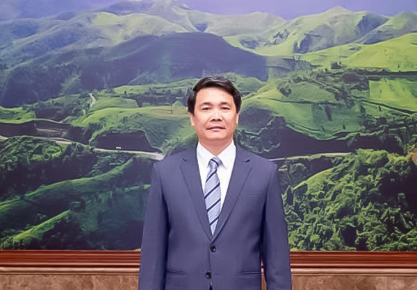 Ông Vũ Việt Anh